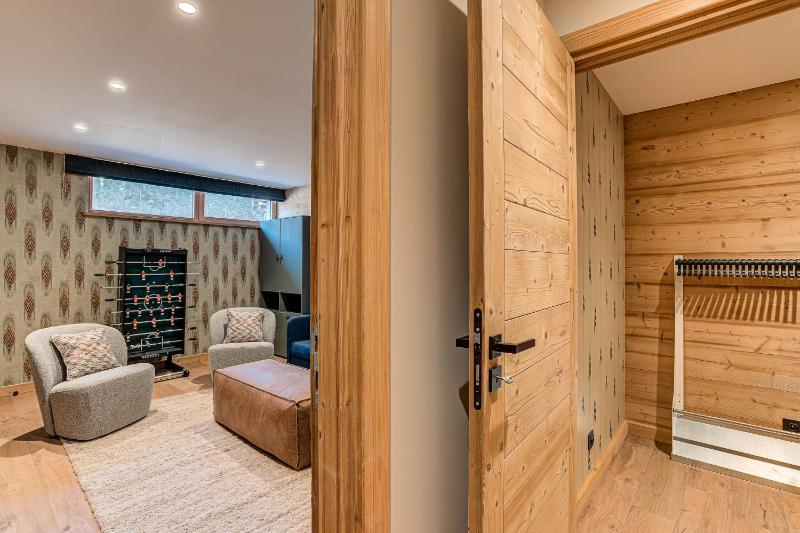 Chalet Diard Detached Chalet Alpes Agency Sleeps 6 to 8 - image 38