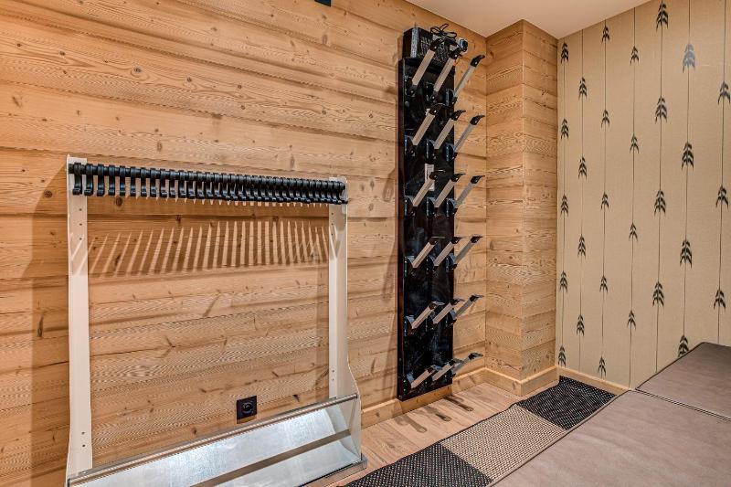 Chalet Diard Detached Chalet Alpes Agency Sleeps 6 to 8 - image 36