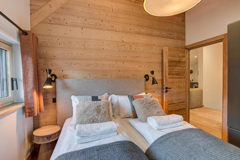 Chalet Diard Detached Chalet Alpes Agency Sleeps 6 to 8 - image 10