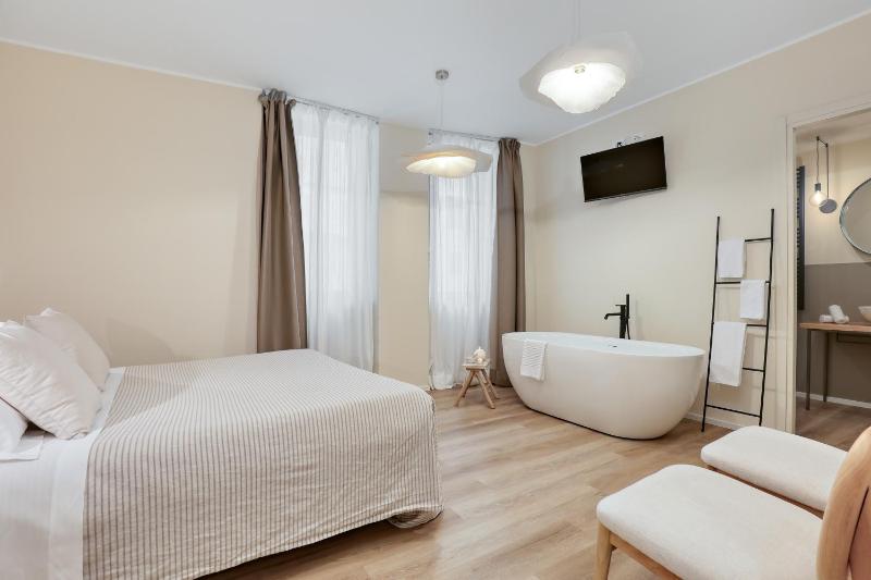 WelcHome Wellness Suites - image 4