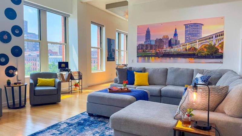 The Landhaus - In The Heart of Downtown Cleveland - image 36