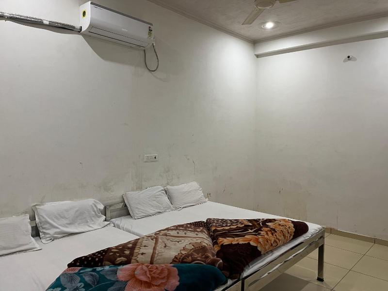 Hotel Shiv Mahima - image 15