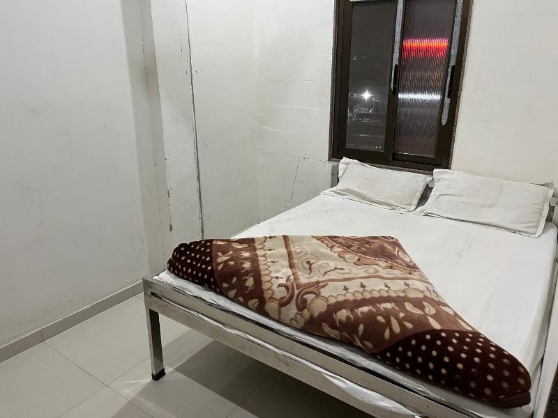 Hotel Shiv Mahima - image 12