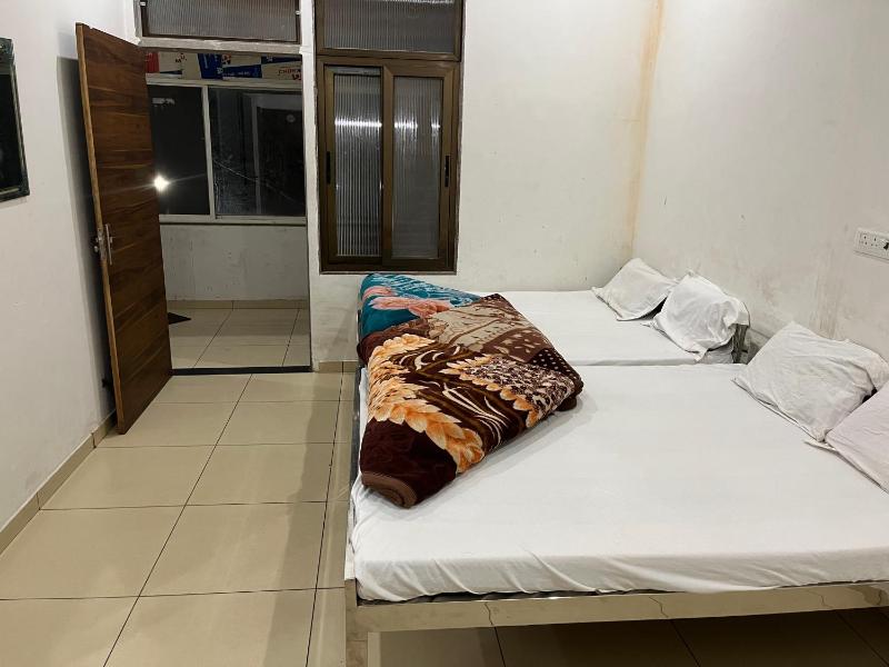 Hotel Shiv Mahima - image 10