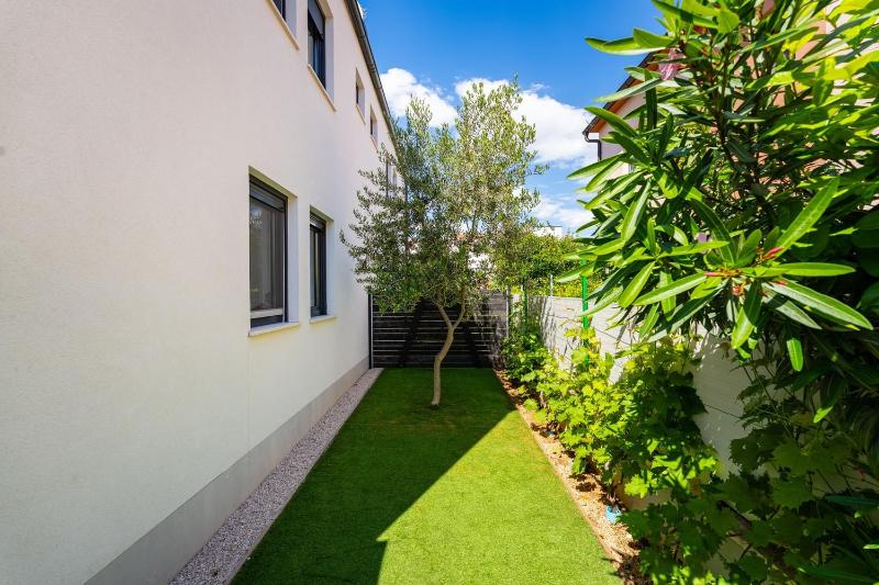 Villa Essenza Vita in Vodice near Beach with private pool & pet friendly - image 38