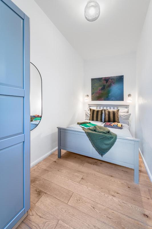 Lofty Torstr Apartments 4 unique units from 1-3 bedrooms in Mitte ideal for families & groups from 2 up to 8 Guests - image 6
