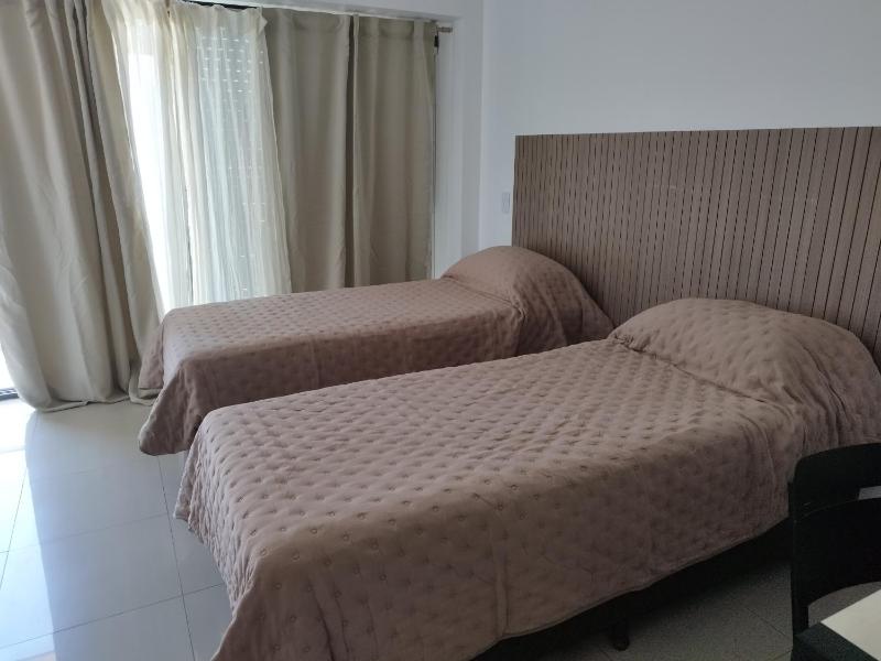 Cari rent1 - image 4