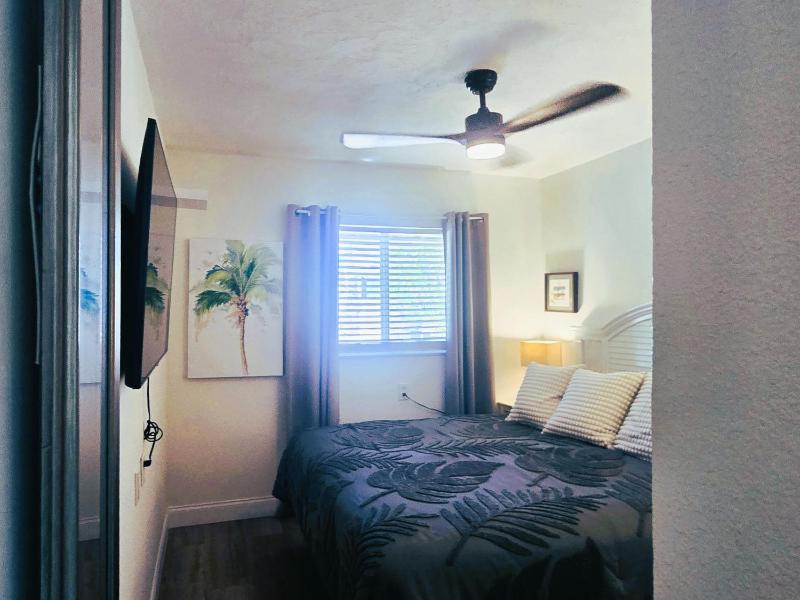 An Island Getaway at Palm Tree Villas - image 19