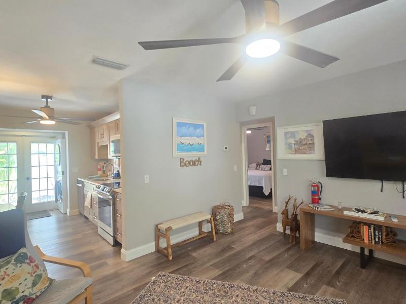 An Island Getaway at Palm Tree Villas - image 7
