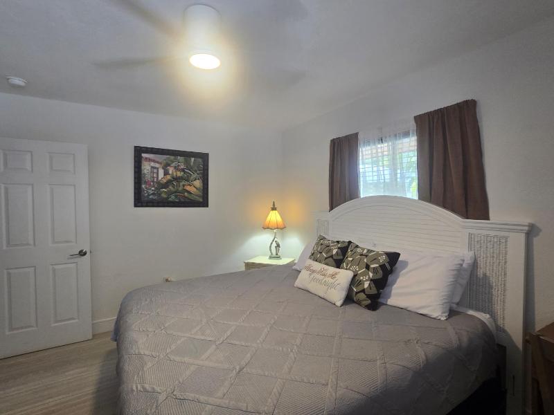 An Island Getaway at Palm Tree Villas - image 35