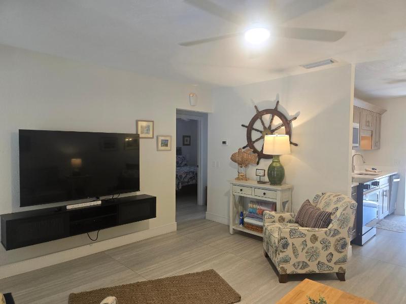An Island Getaway at Palm Tree Villas - image 12