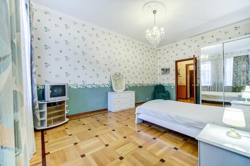 Apartment image 3