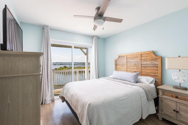 New Listing Water Views Sunsets and Much More - image 20