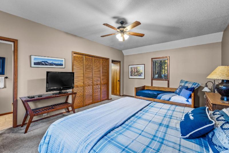 11 Conifer Lane - image 14