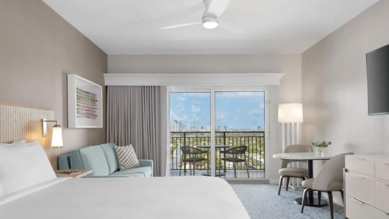 Marriott's BeachPlace Towers Studio Apartment with Resort Access - image 16