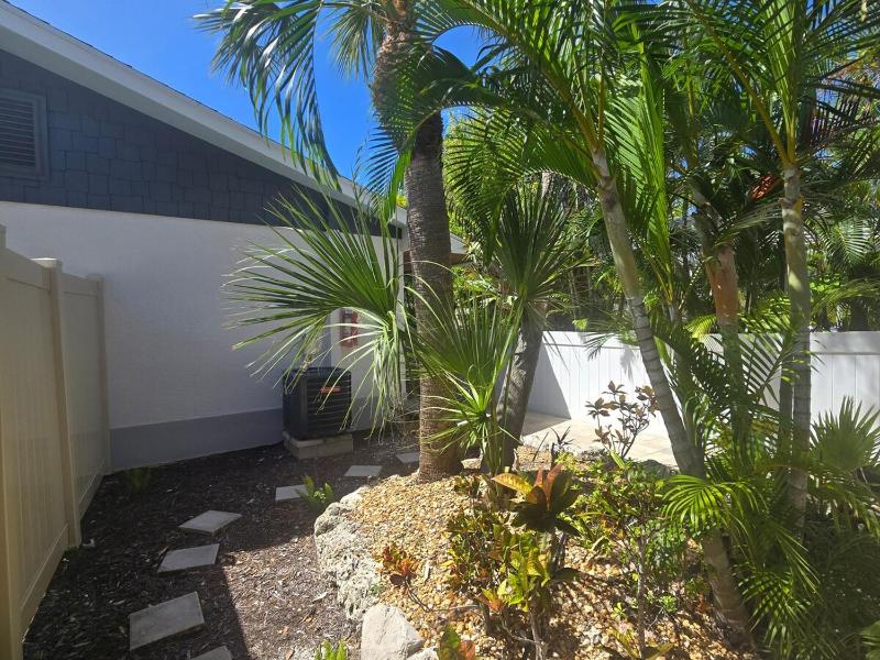 An Island Getaway at Palm Tree Villas - image 11