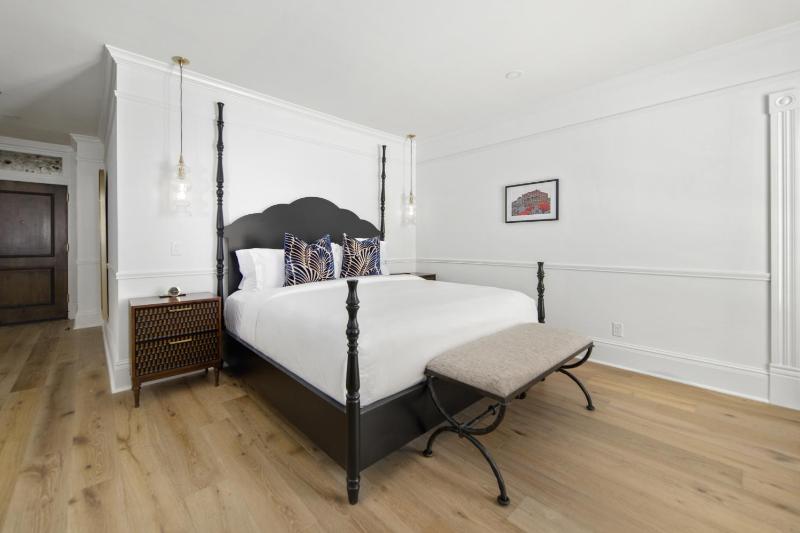 Fairmount Hotel - image 30