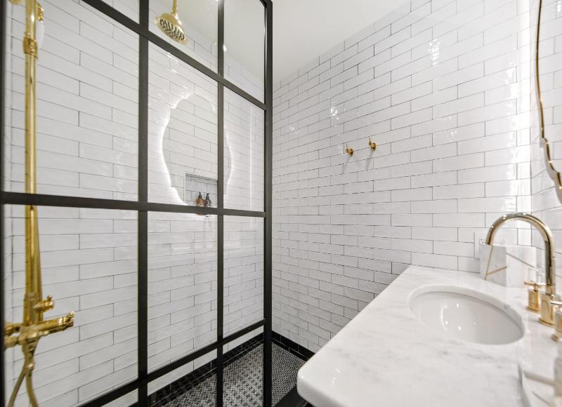 Fairmount Hotel - image 5