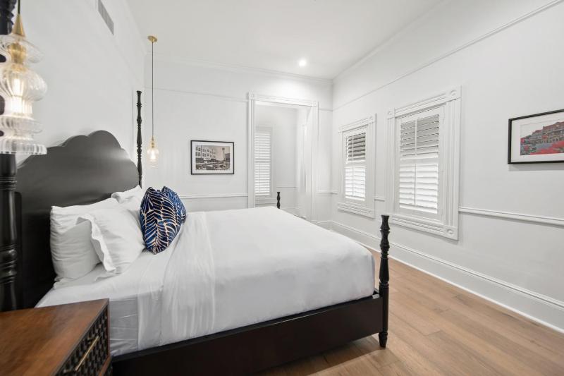 Fairmount Hotel - image 45