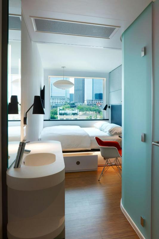 citizenM Los Angeles Downtown - image 3
