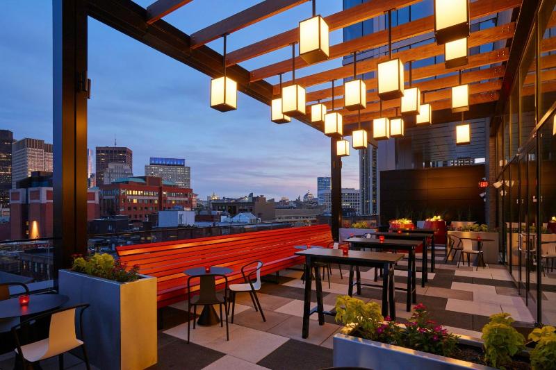 citizenM Boston North Station - image 5