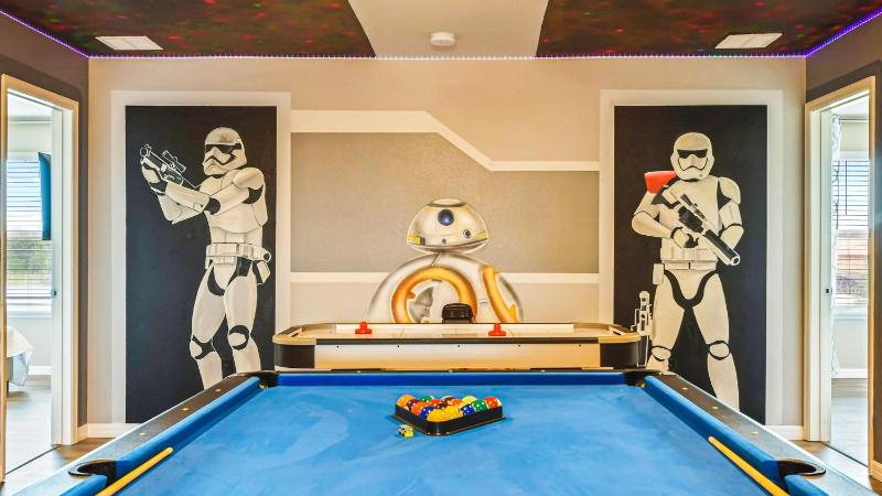2301LD WAW Family Stunning Lakeview Home with Frozen & Star Wars Decor - image 29