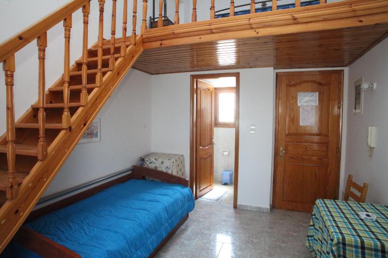 Studio (3 Adults) with Balcony image 3