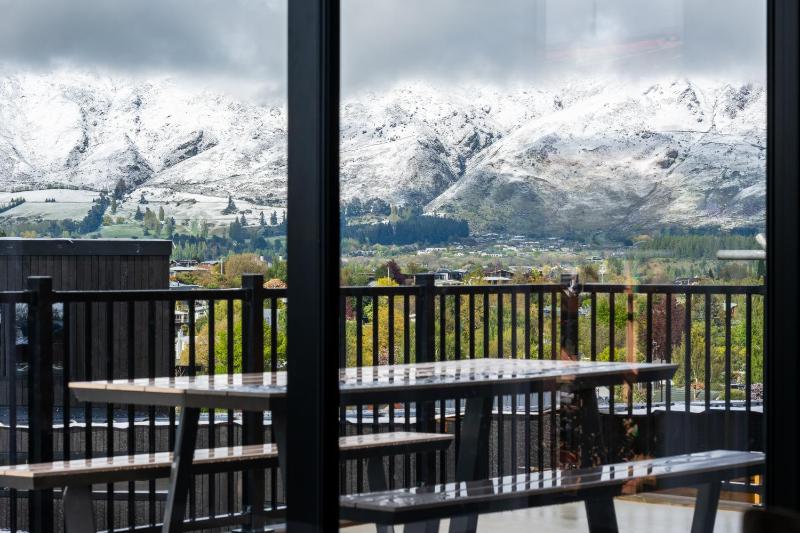 Peaks and Pines Wanaka - image 22