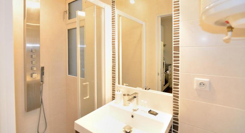 One-Bedroom Apartment (1-2 Adults) image 2