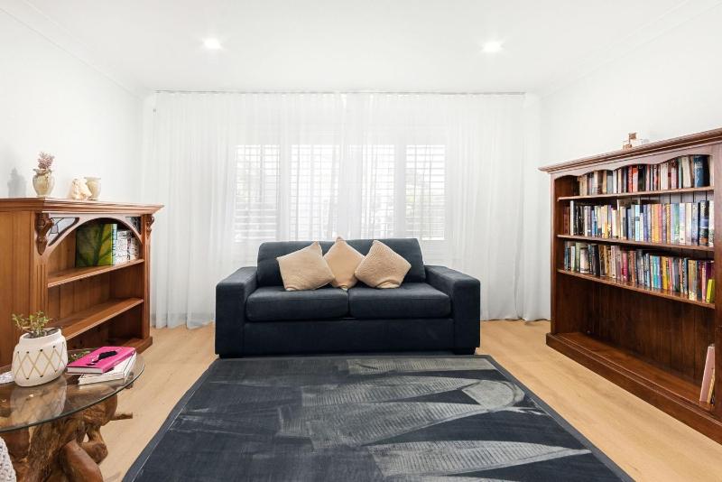 Cedasands - Pet Friendly - 4 Mins Walk to Beach - image 6