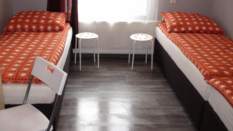 Triple Room image 2