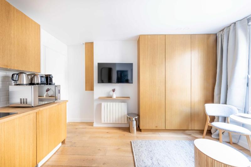 Charming studio - 2P - Ternes 17th - image 8