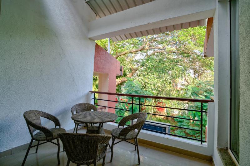 LUXURY 3BHk VILLA WITH PRIVATE POOL NEAR CANDOLIM - image 10