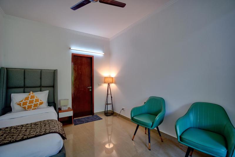 LUXURY 3BHk VILLA WITH PRIVATE POOL NEAR CANDOLIM - image 6