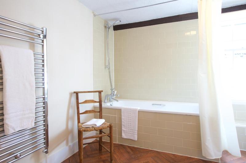 Deluxe Double Room image 2