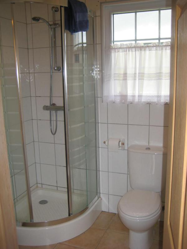 Two-Bedroom Cottage image 2