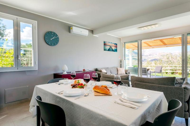 VILLA DEI SOSPIRI 4 Emma Villas - image 9