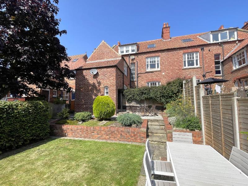 Sterling House - image 7