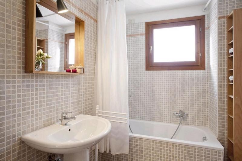 One-Bedroom Apartment (2 Adults) - 392, Calle Dei Conza Curame image 4