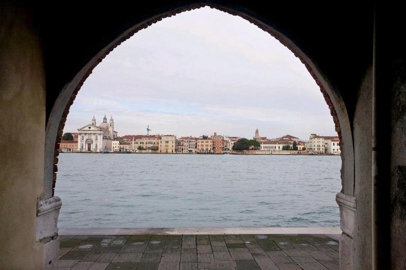 One-Bedroom Apartment (2 Adults) - 392, Calle Dei Conza Curame image 3