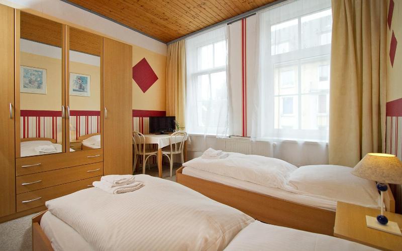 Standard Double Room image 2