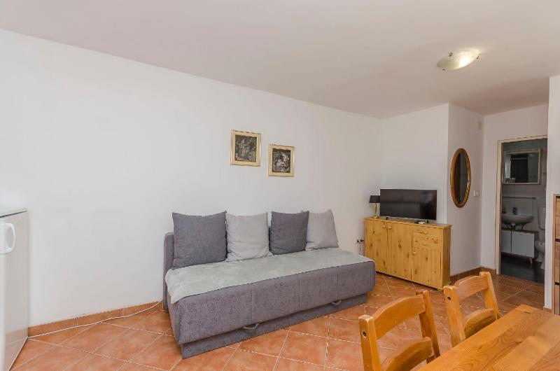 Apartments Amina - image 3