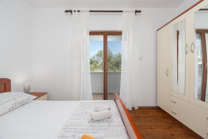 Apartments Snjeza - image 9