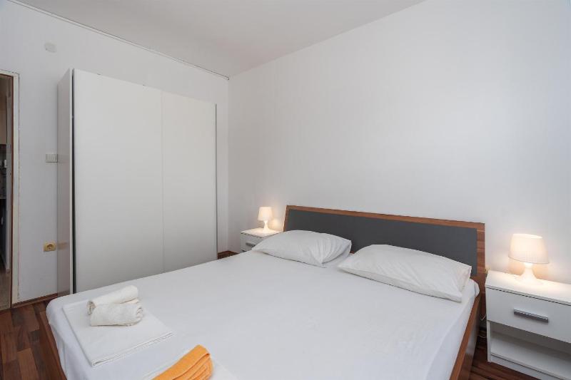 Apartments Snjeza - image 12