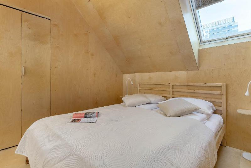 Waterlane Vintage Apartament Blisko Stoczni Gdanskiej by Noclegi Renters - image 12