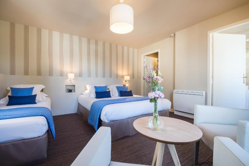 Prestige Room image 4