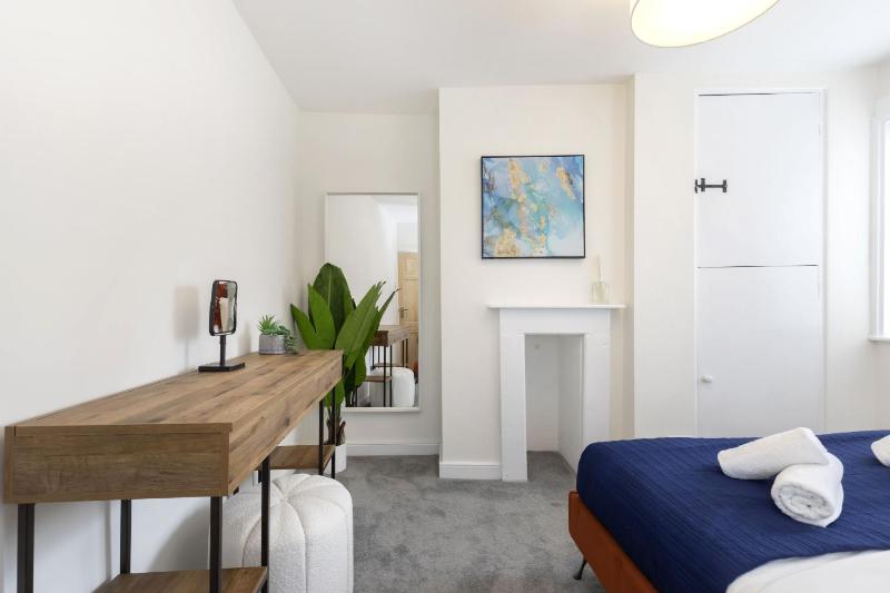 The Bath Road Hideaway - A First Floor One Bed Apartment - image 15