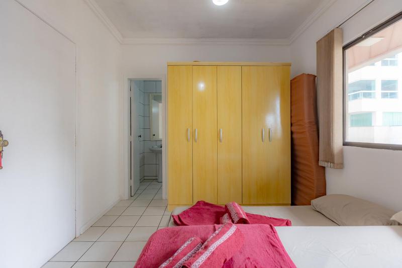 Apartamento com Varanda Churrasqueira e Vista Mar - image 14