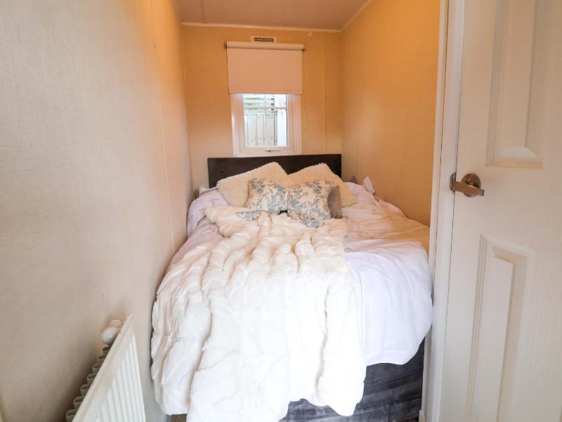 Lodge - image 12