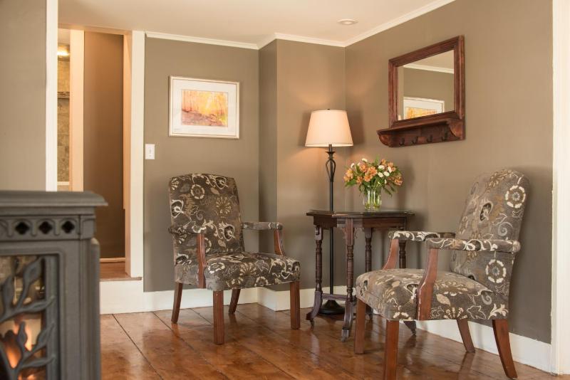 Superior Queen Room image 4